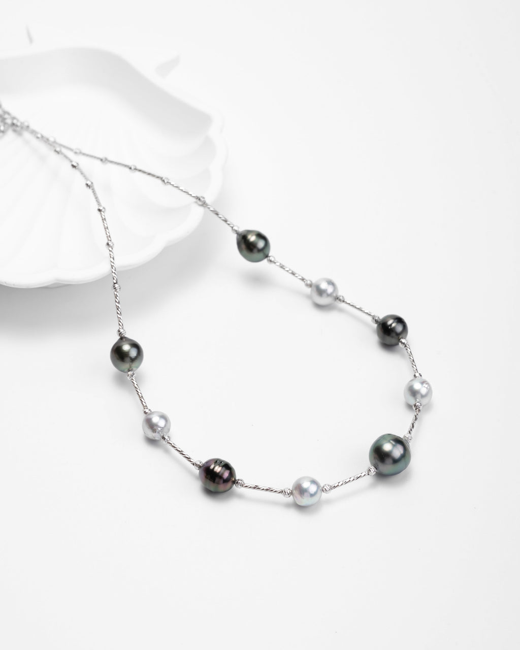 Nocturne Station Necklace